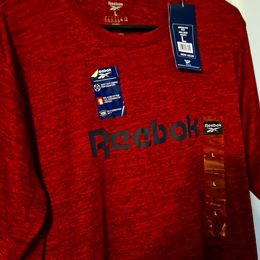 Reebok t shirt